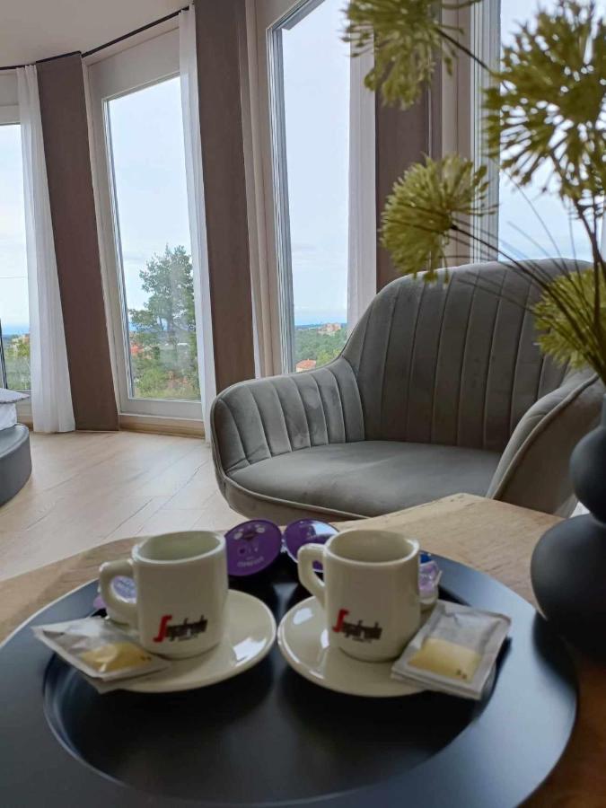 West Panorama Penthouse - Apartment With A Fantastic View Of The City Сомбатгей Екстер'єр фото